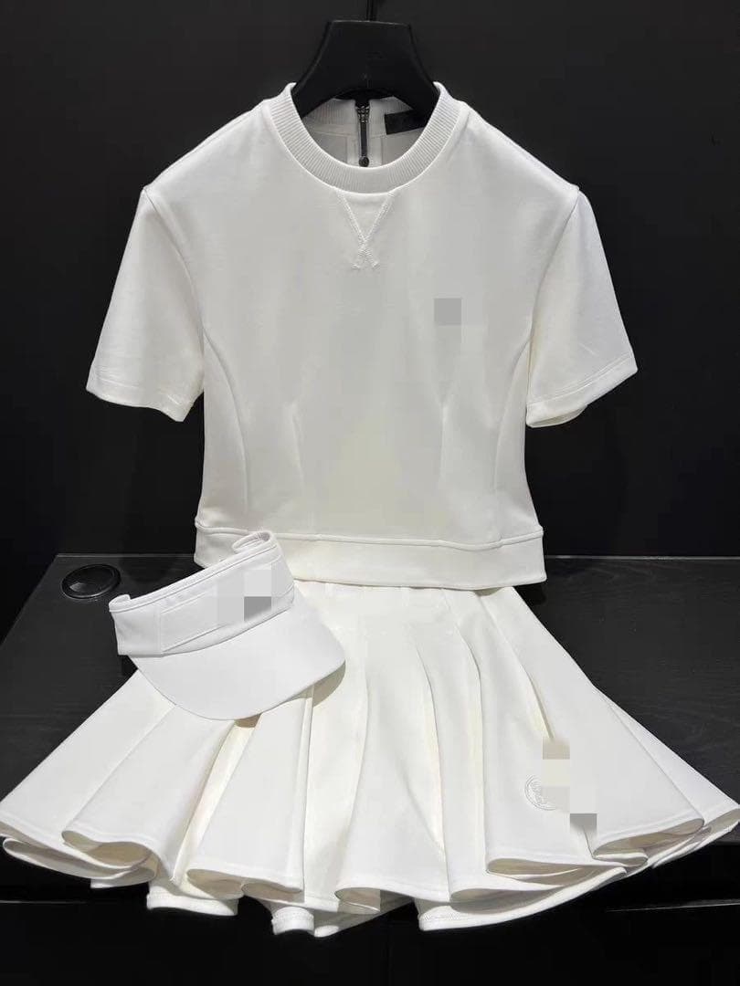 新品●ラスト１点　ジーフォアゴルフセットアップ・半袖＆スカート 2点セット