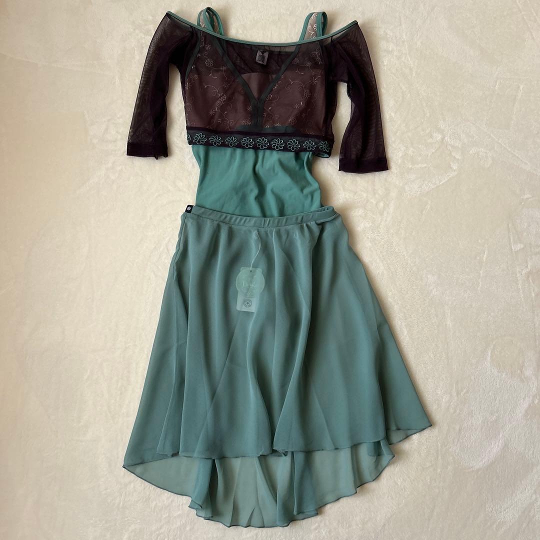 Dellalo MILANO トップス