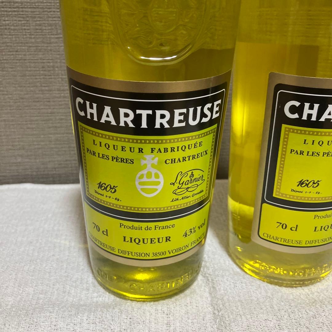 CHARTREUSE シャルトリューズ　 リキュール 700ml 43% 3本