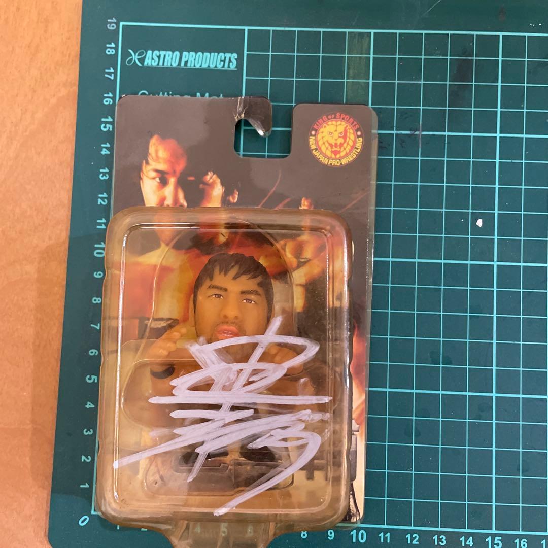 中邑真輔 フィギュア 直筆サイン入り