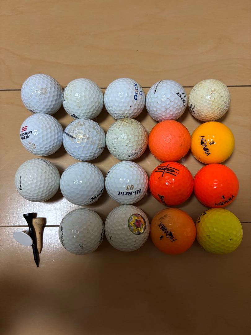 ピンク スタンド式ゴルフバッグ アイアン、パター、ゴルフボール付き