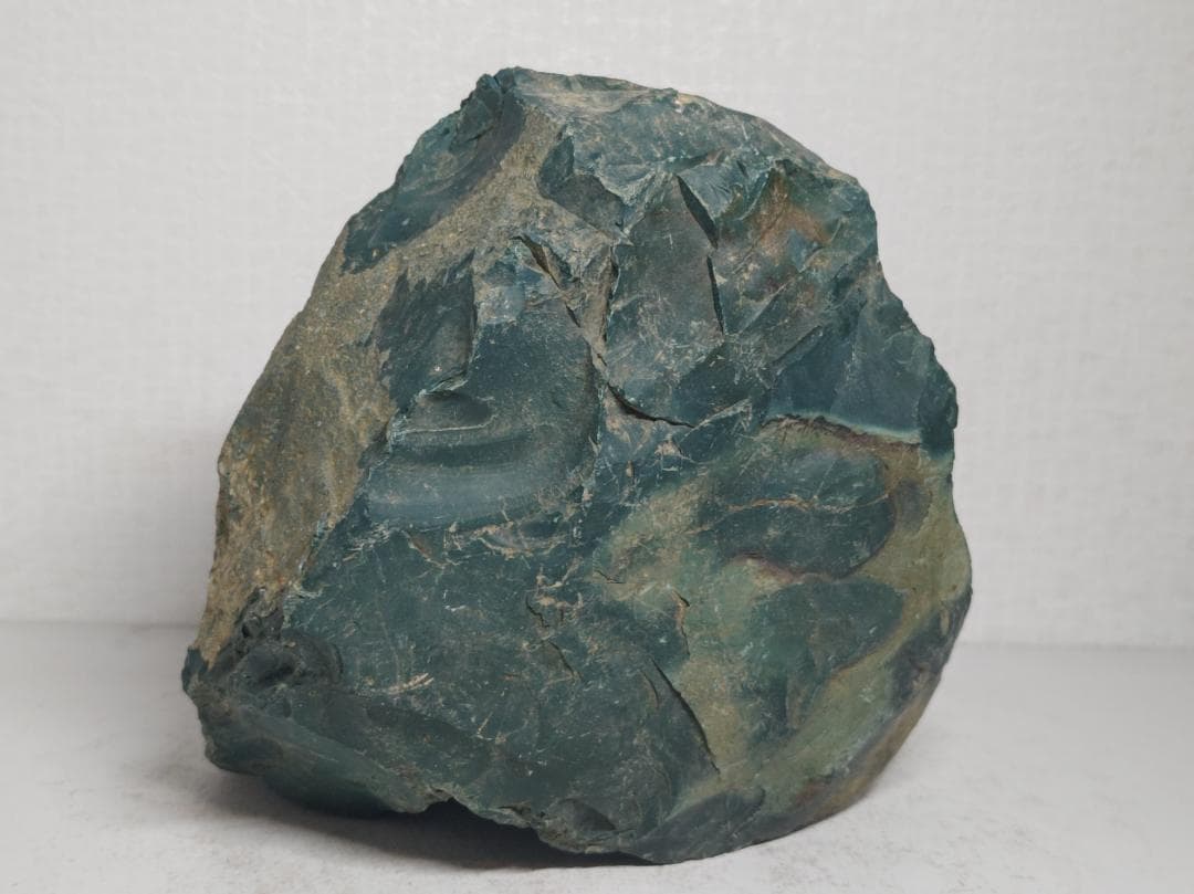 出雲石 4kg 碧玉 青瑪瑙 原石 鑑賞石 自然石 誕生石 鉱物 鉱石 水石