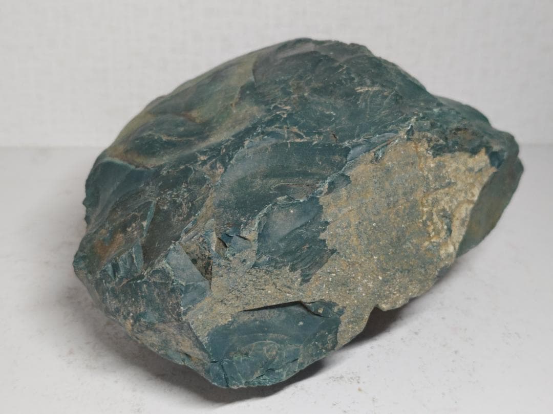 出雲石 4kg 碧玉 青瑪瑙 原石 鑑賞石 自然石 誕生石 鉱物 鉱石 水石