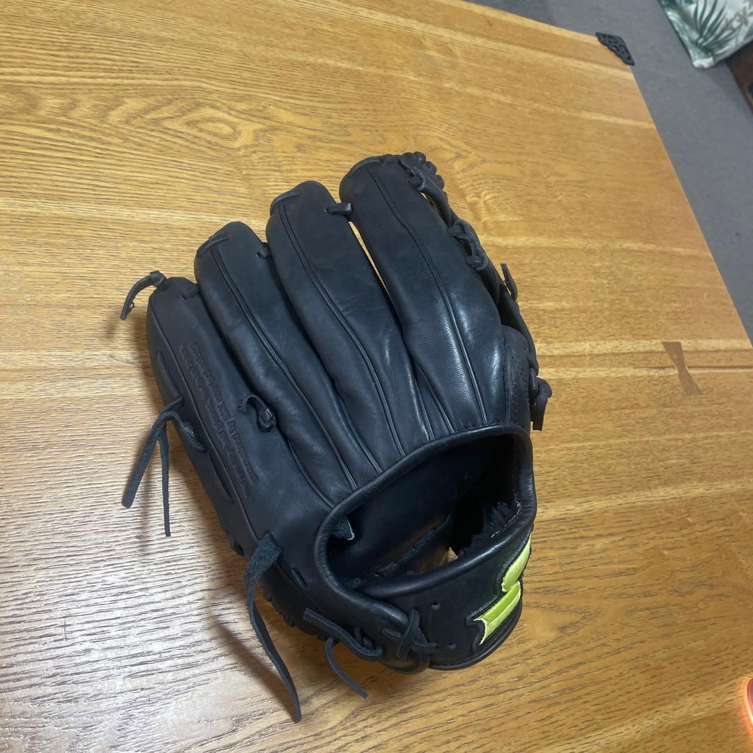 軟式外野用グローブ、皮硬いから硬式でもいける、堅良、値下げ可