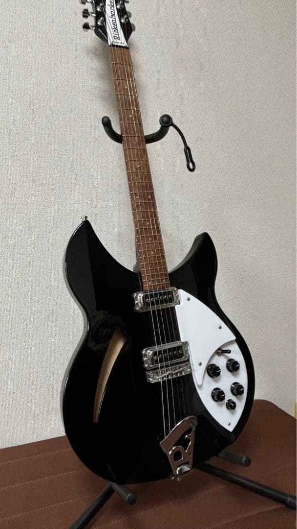【Itami】Rickenbacker 330 Jetglo 2022年製