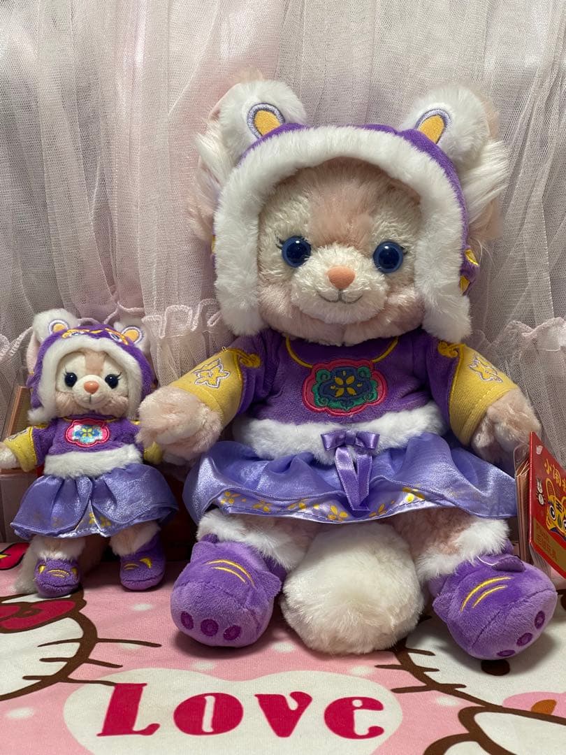 上海ディズニーランド  2022正月寅年 リーナベル とキーチェーン　 写真の子