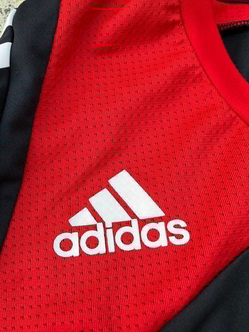 【希少】アディダスxリバプールFC トレーニングシャツ　ビンテージM