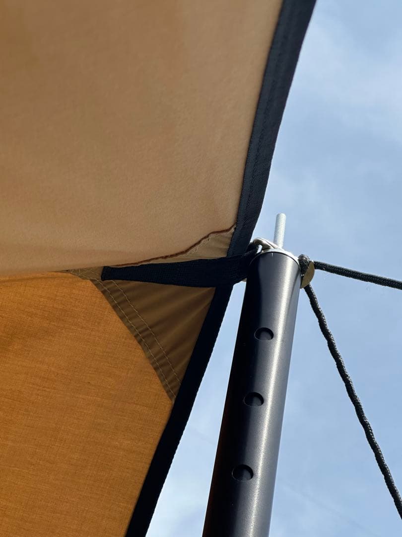 焚き火　可！！ ベージュ タープ・シェード 32ミリポール２本付き