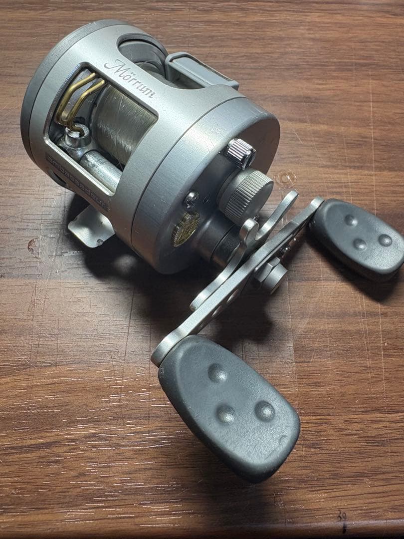 Abu モラム SX1601C 内部写真追加しました。