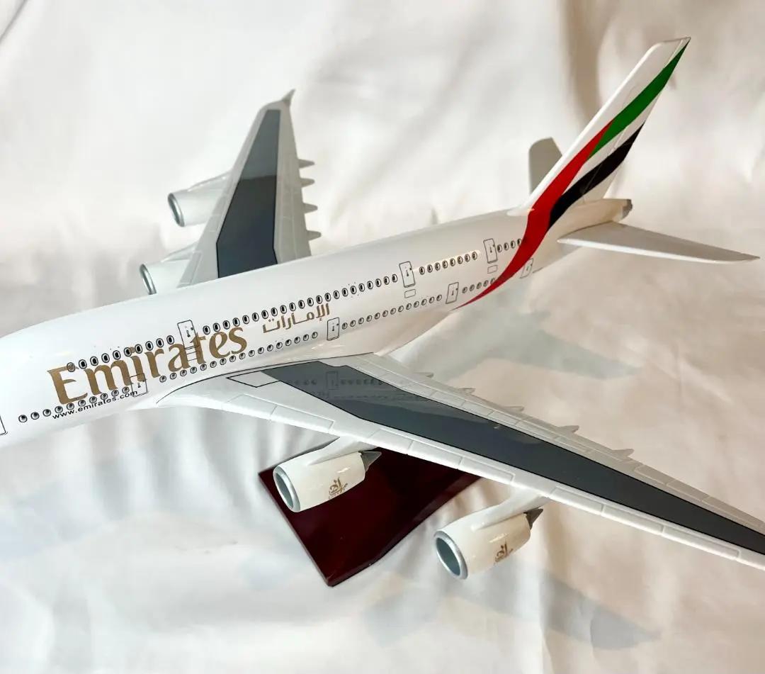 Aircraft Model　エミレーツ航空｜Airbus A380｜ライト点灯