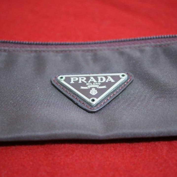 PRADA ペンケース ナイロン トライアングル プラダ ダークブラウン