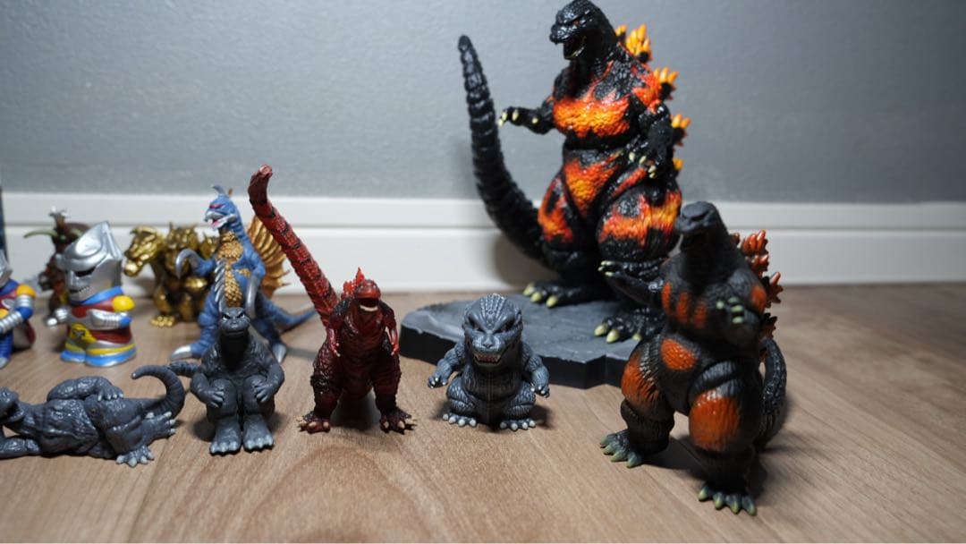 ゴジラ　フィギュア　グッズ　大量まとめ売り