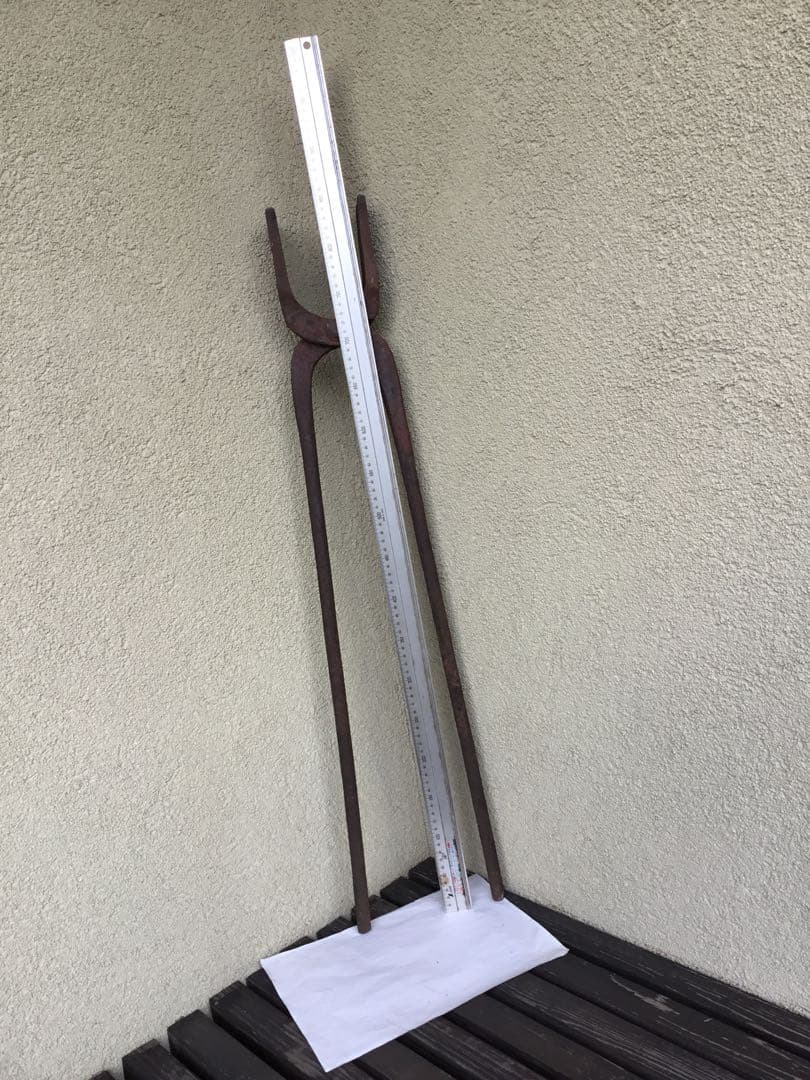 すごく大きな昔の道具