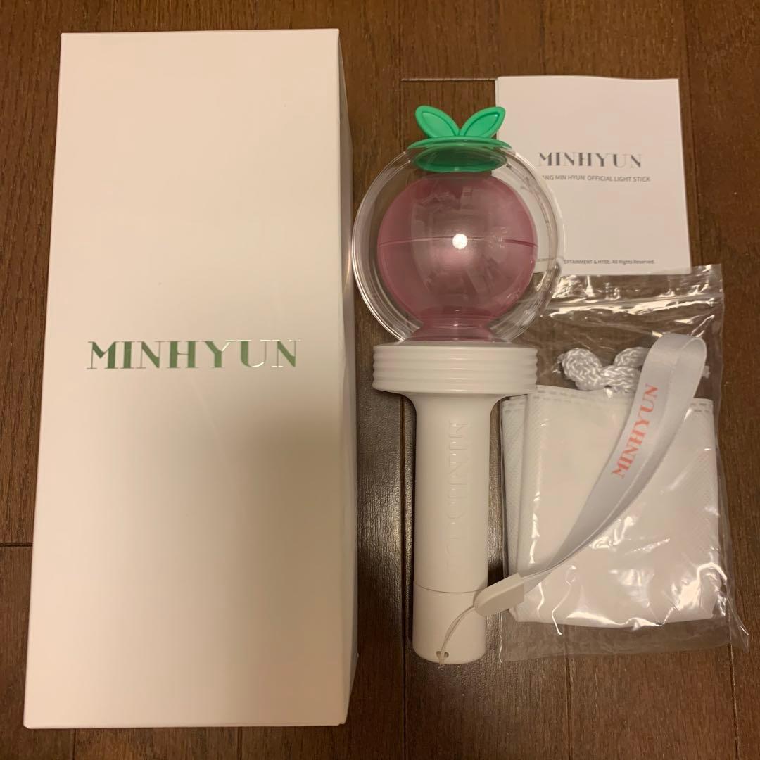 ファンミニョン.公式ペンライト.ミニョン.ペンラ.グッズ.nuest.