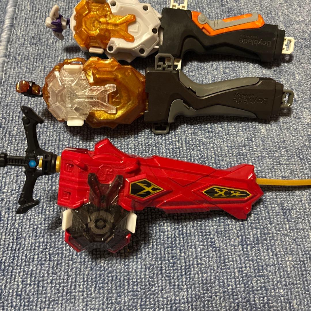 ベイブレード 10個とランチャー3個セット