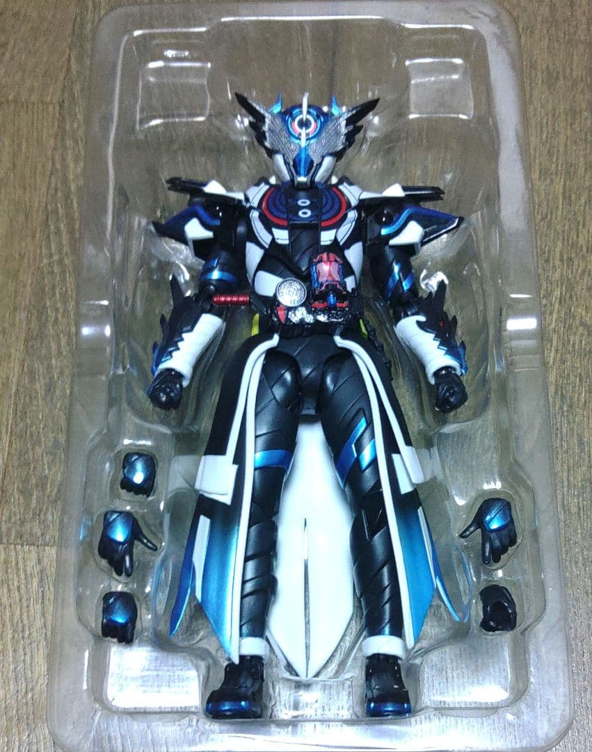 仮面ライダークローズエボル　フィギュアーツ