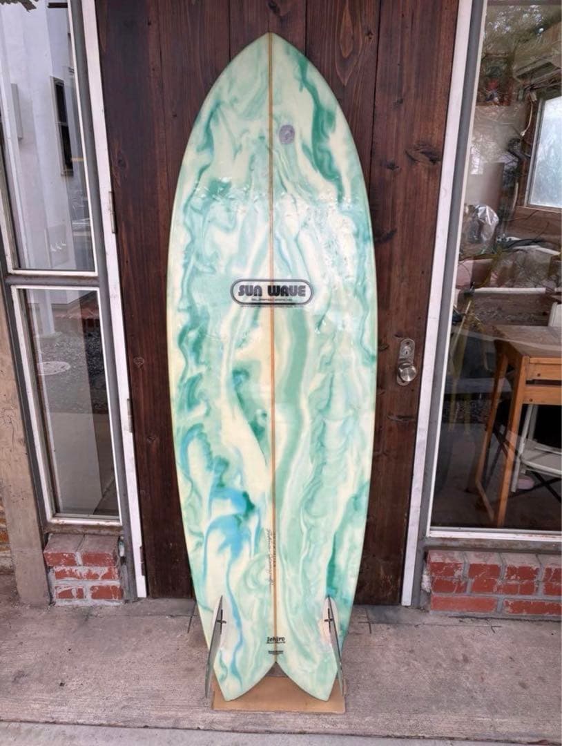 sun waveフィッシュボード　サーフボード　DOD