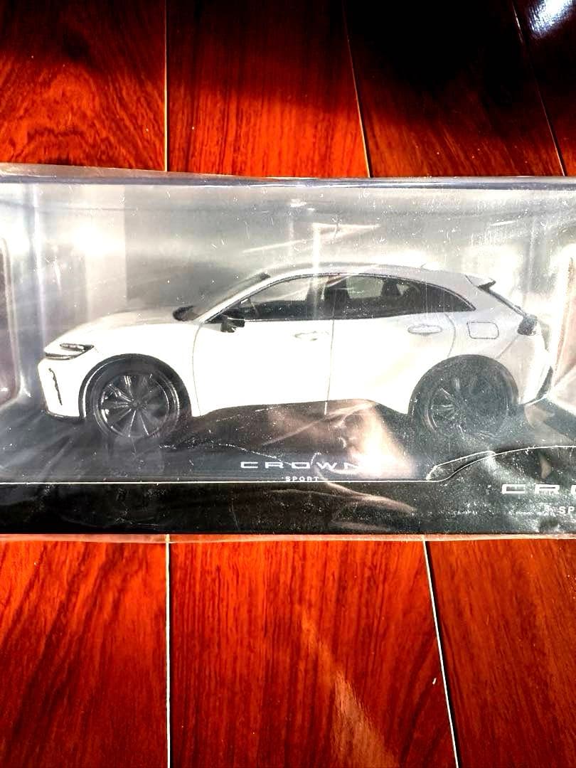 【非売品】　CROWN SPORT ホワイトミニカー 1/30