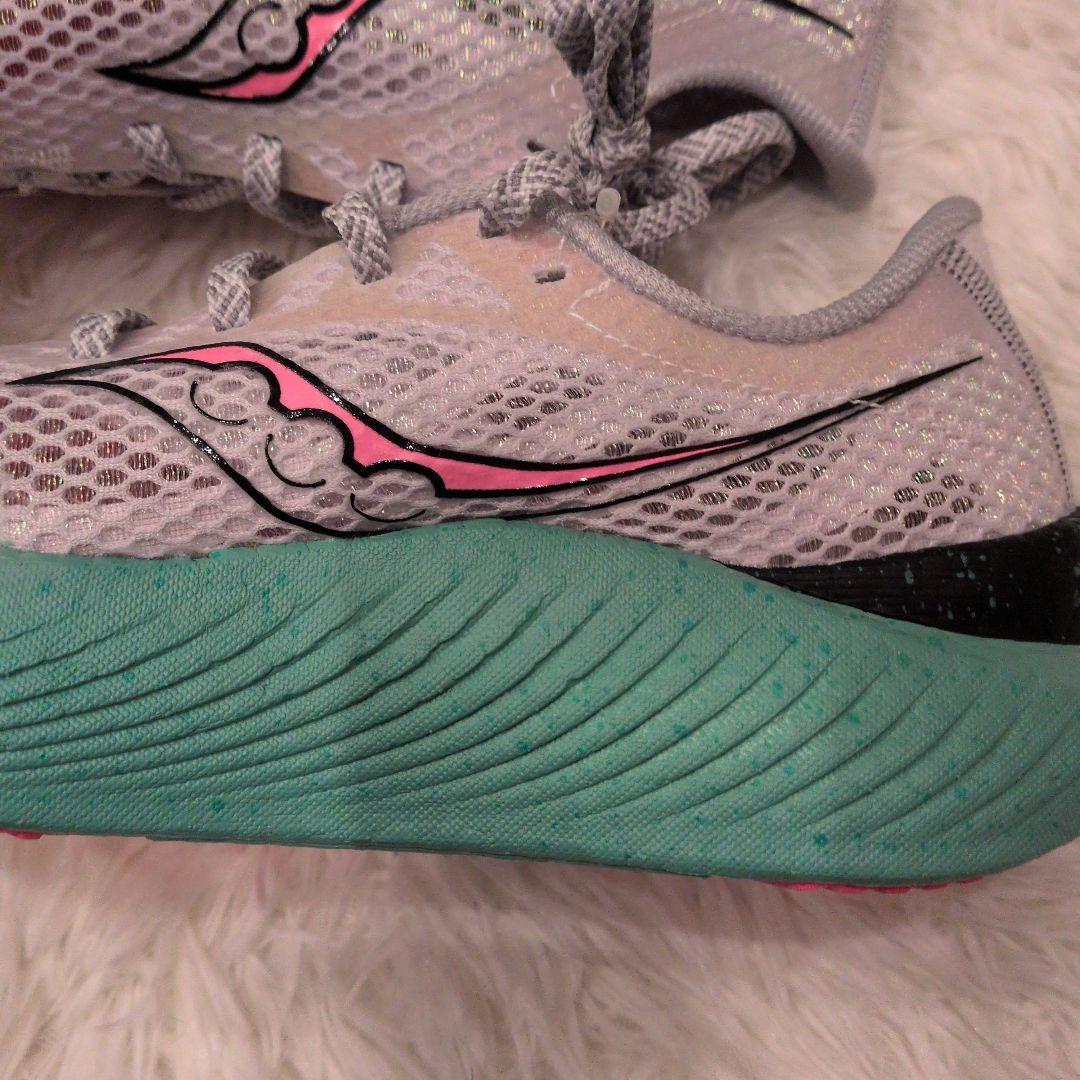 サッカニーエンドルフィンプロ3 23 未使用 マラソン