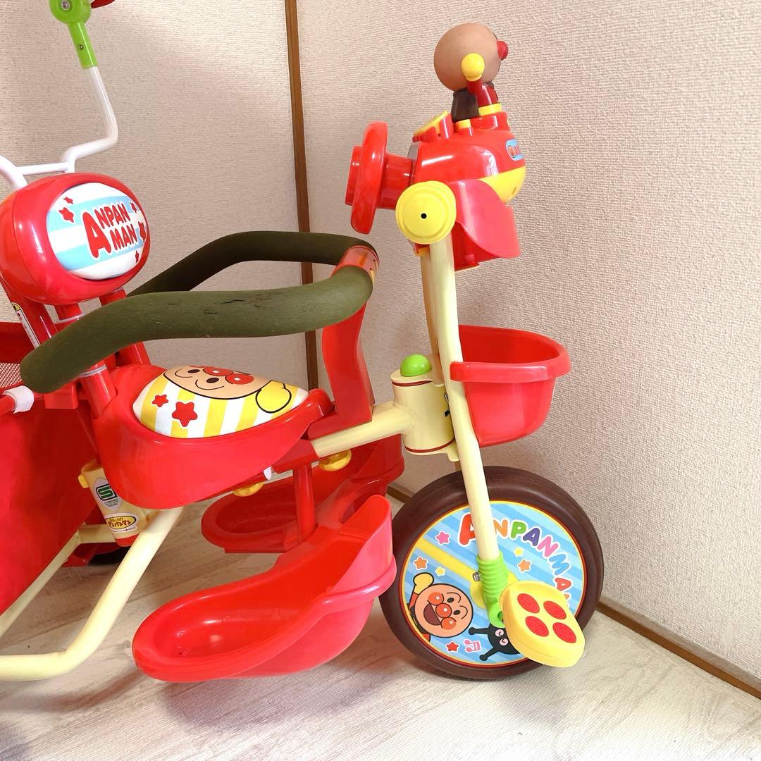美品 エム・アンド・エム それいけ！アンパンマン デラックスII 三輪車 レッド