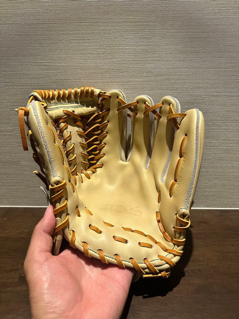 アトムズ　グローブ　上武職人　ATOMS