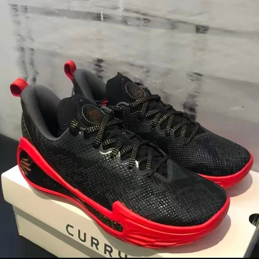 シューズ(男性用) Under Armour Curry 12\"Year of the Snake\"