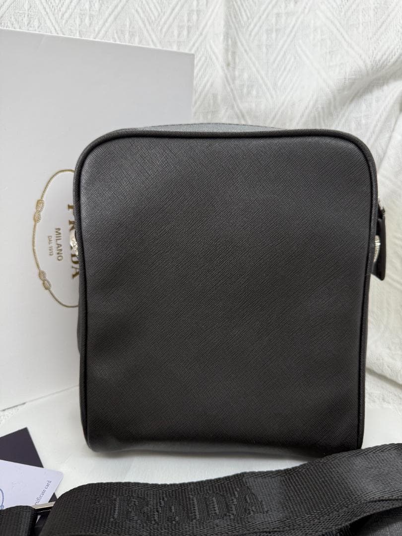 早い者勝ち！ブラック ショルダーバッグ