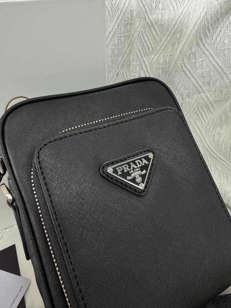 早い者勝ち！ブラック ショルダーバッグ