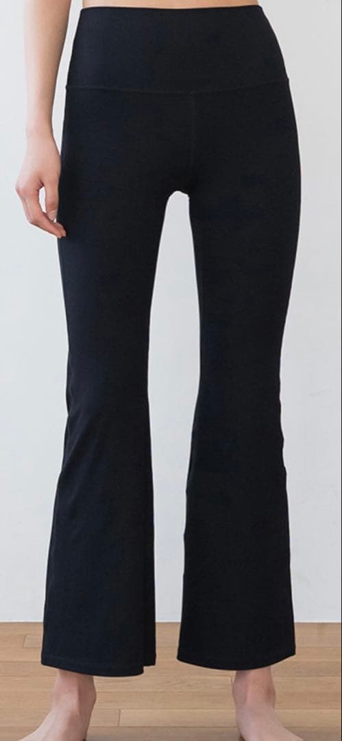 新品未使用　【SUKALA】ベーシックリブフレアパンツ　ブラック　M