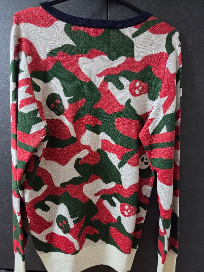 マーク&ロナ　カモフラセーター