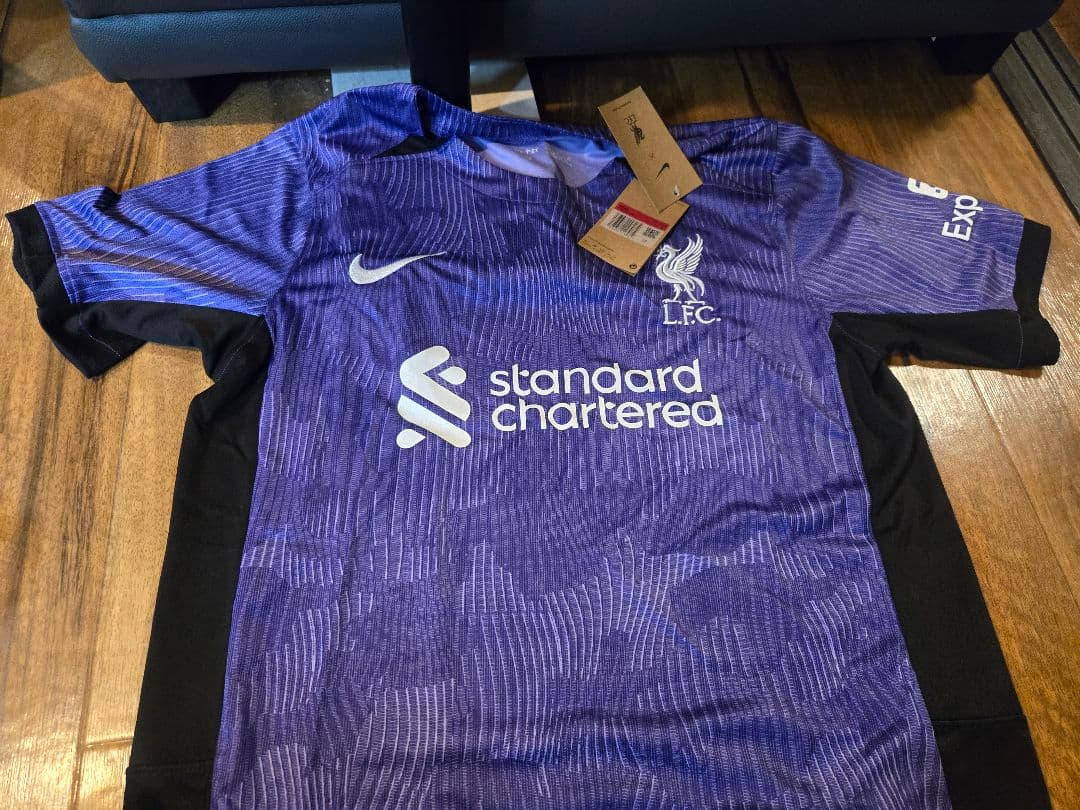 リバプール Nike 紫色 ジャージ2つセット