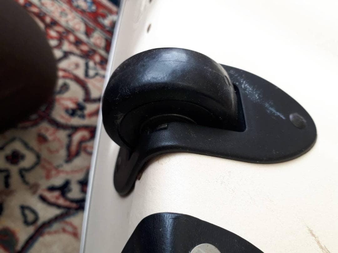 【黒ベルト】グローブトロッターキャリーケース GlobeTrotter（正規品）