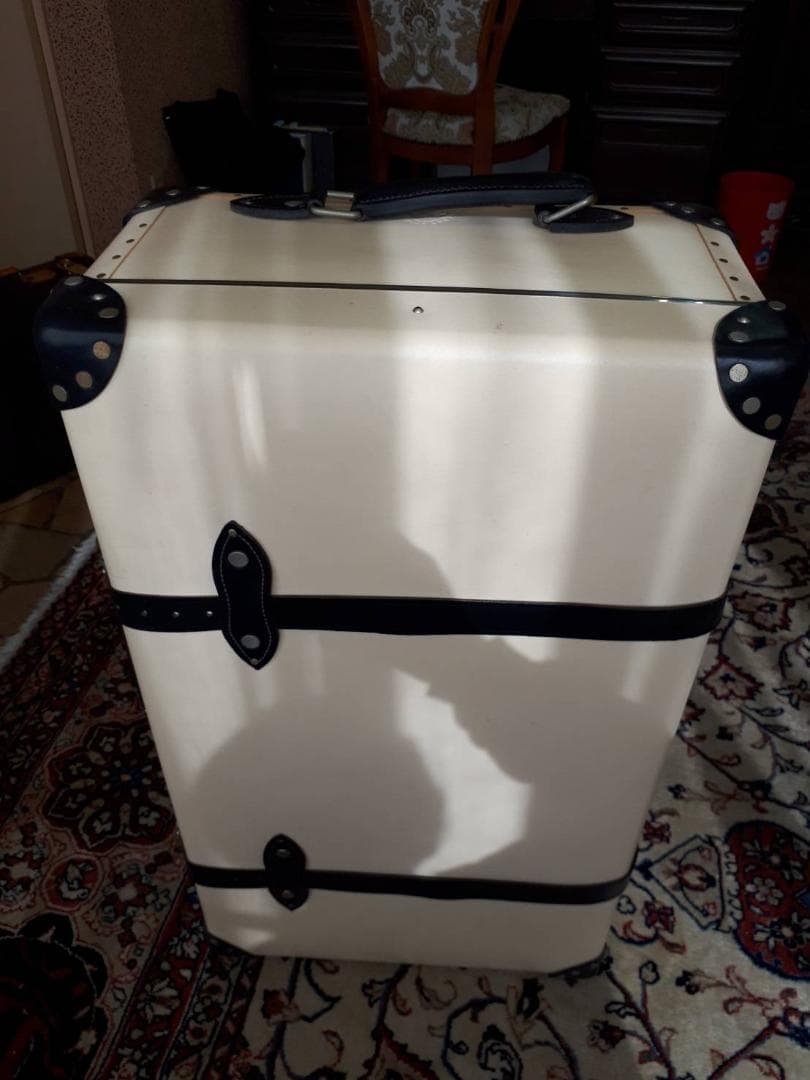 【黒ベルト】グローブトロッターキャリーケース GlobeTrotter（正規品）