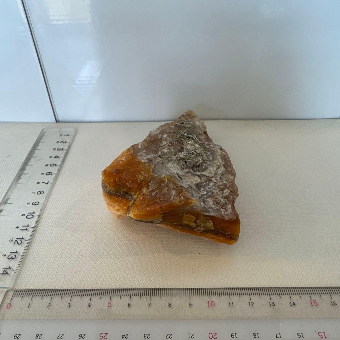 北海道石　然別オパール　蛍光オパール324g