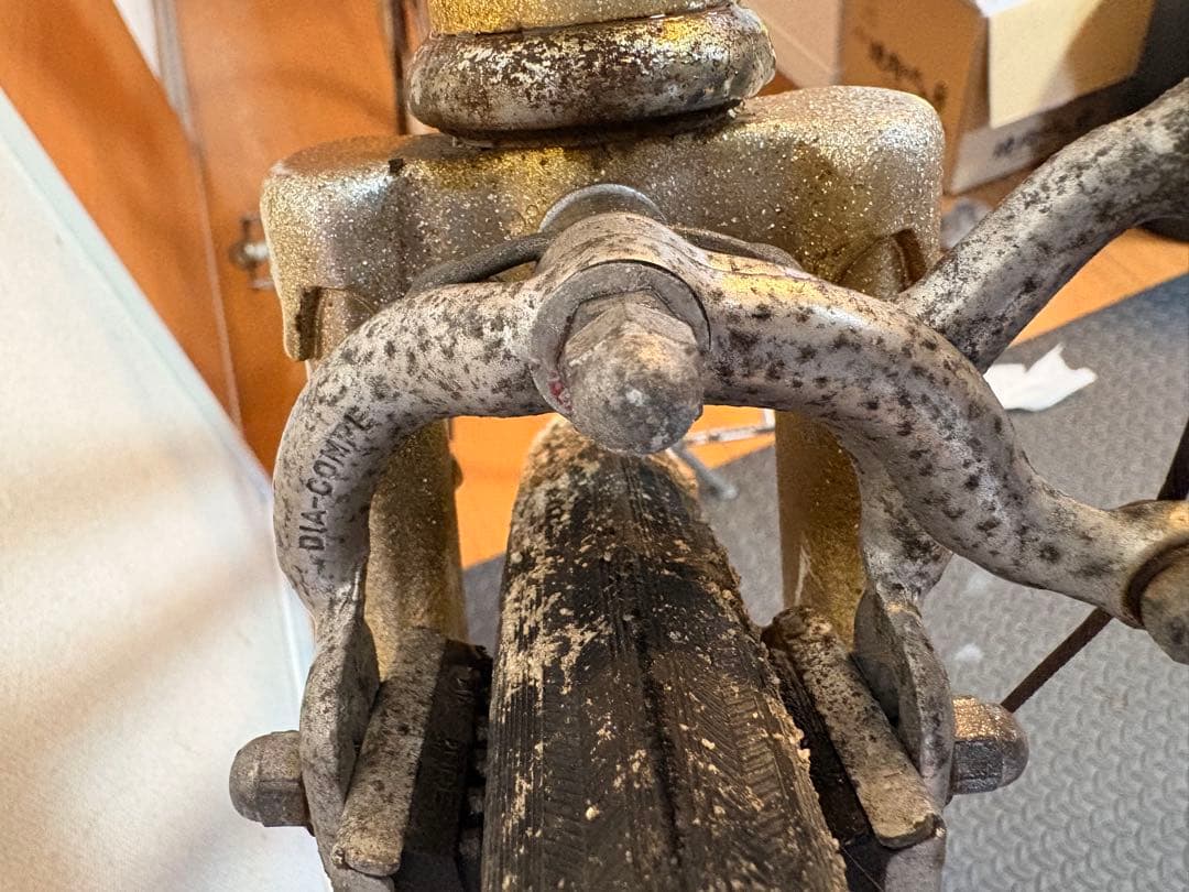 昭和レトロ 国産ヴィンテージ自転車 実用車 ゴールドフレーム レストアベース