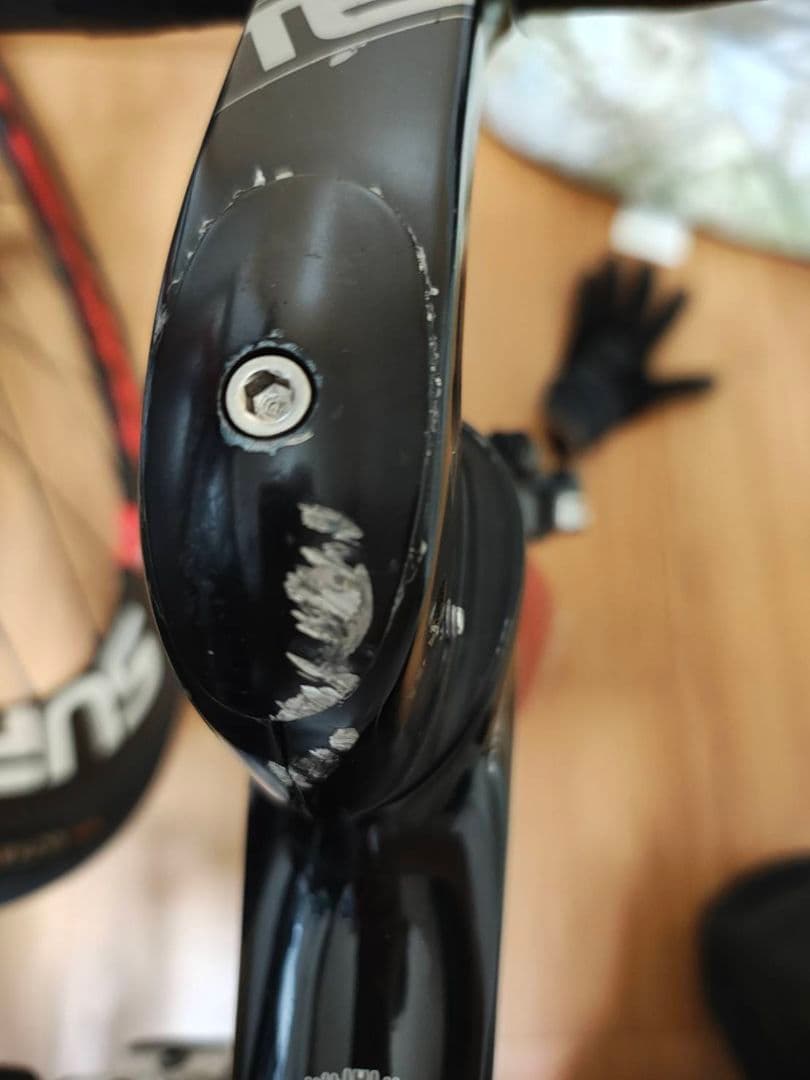 にんじん　ロードバイク　カーボンフレーム　グエルチョッティエウレカエアー