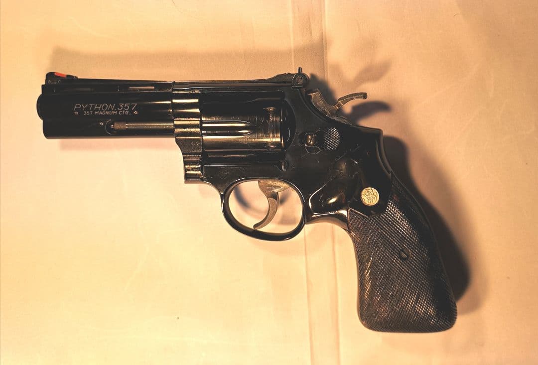 CMC スマイソン357マグナム 4インチ ABS製モデルガン