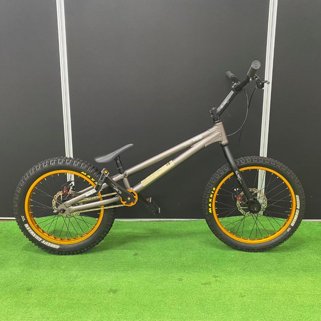 FULLMARKS フルマークス クロンダイク　20インチ　トライアルバイク