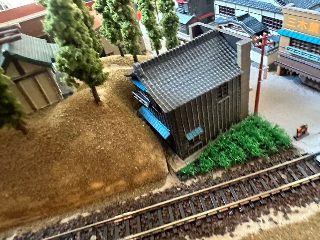 ジオラマ完成版精密鉄道風景模型 駅前横丁Nゲージ 現状品 鉄道模型完成品駅電車