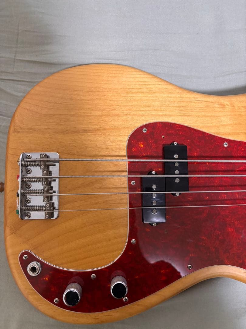 ベース SCANDAL TOMOMI PRECISION BASS [Fender]