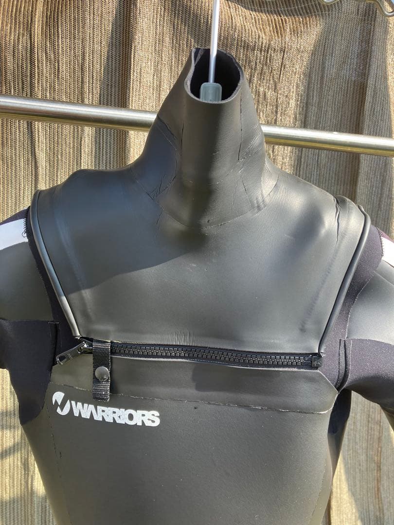 WAVEWARRIORS セミドライウェットスーツ