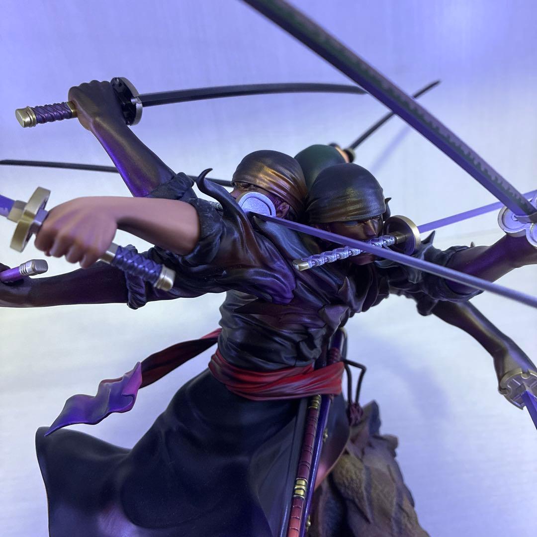 ロロノア・ゾロ Ver 鬼気九刀流 '阿修羅' フィギュア