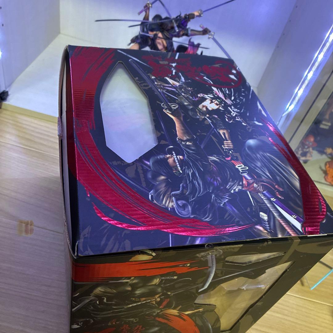 ロロノア・ゾロ Ver 鬼気九刀流 '阿修羅' フィギュア