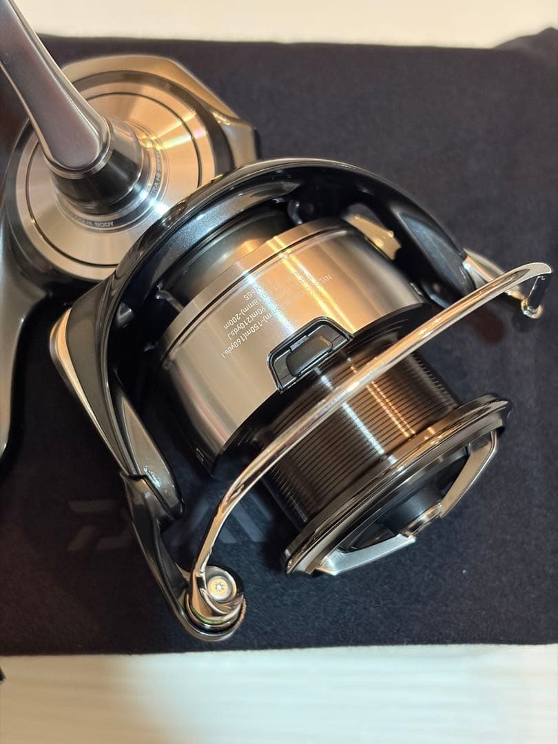 美品　ダイワ 24 セルテート LT4000-CXH (2024年モデル)