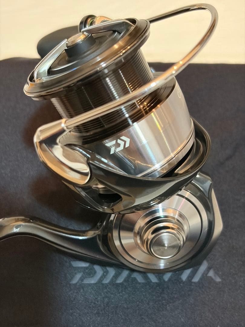 美品　ダイワ 24 セルテート LT4000-CXH (2024年モデル)