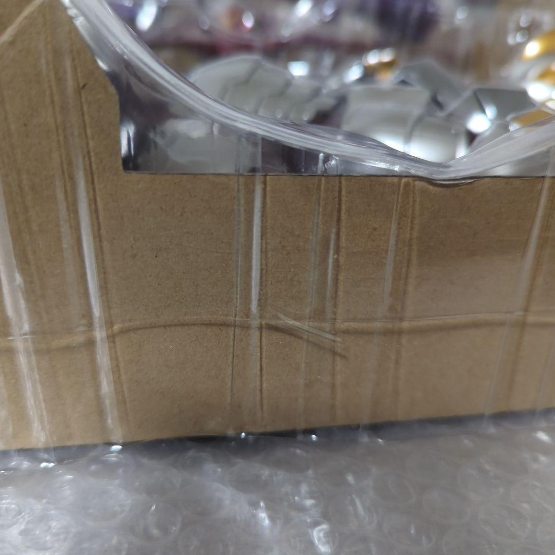 【限定・未使用品】S.H.フィギュアーツ ジェノサイダー 仮面ライダー龍騎 王蛇