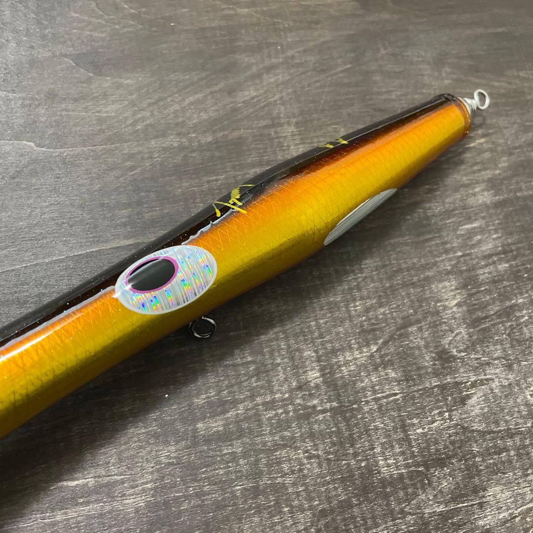 トランペット230　赤金　アルミ　貝田ルアー　G154