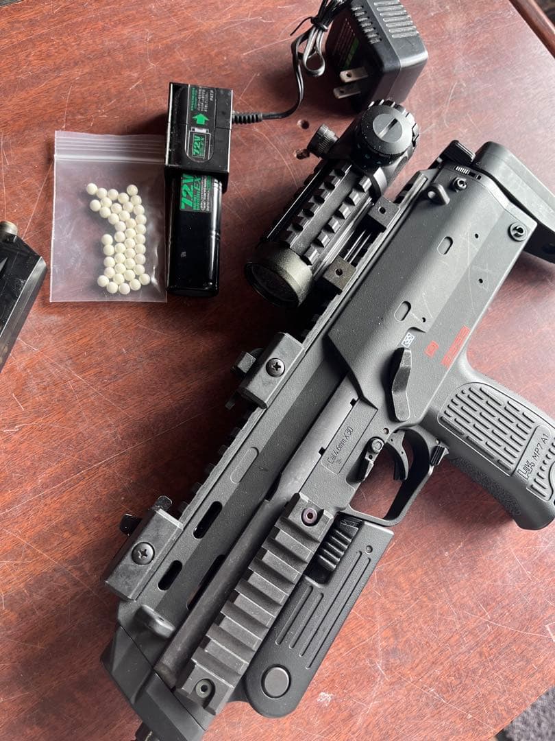 H&K MP7 A1 電動ガン 本体と付属品