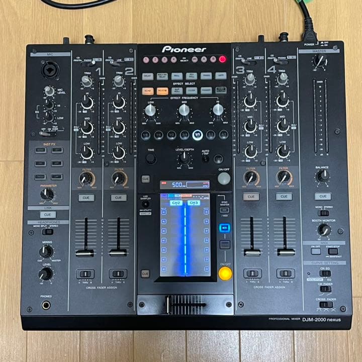 DJM2000nexus【Pioneer DJ】2015年製　美品