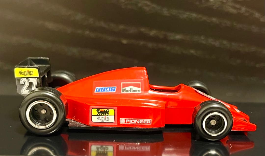 【完全美品】　トミカ　フェラーリF-1 マルボロ